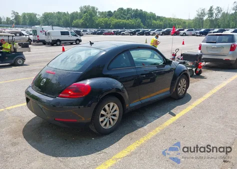 2014 Volkswagen Beetle 1.8T Entry из США, поврежденный, VIN 3VWF17ATXEM652988